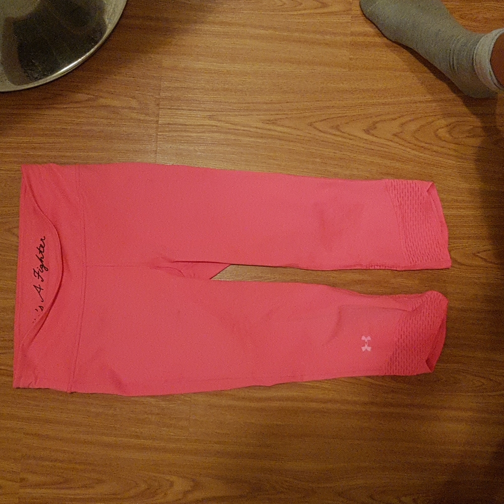 Hot pink under armour workout pants/leggings